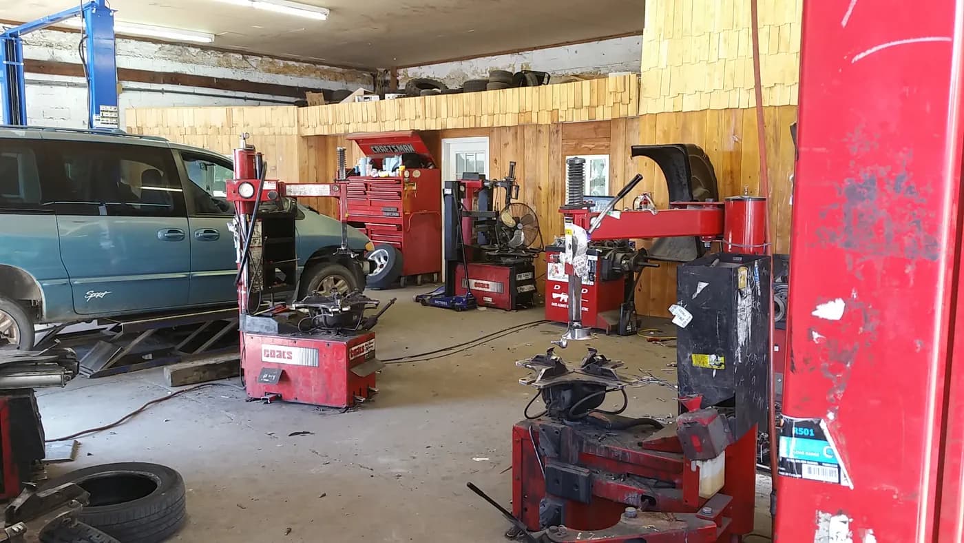 AC's Tire Clinic