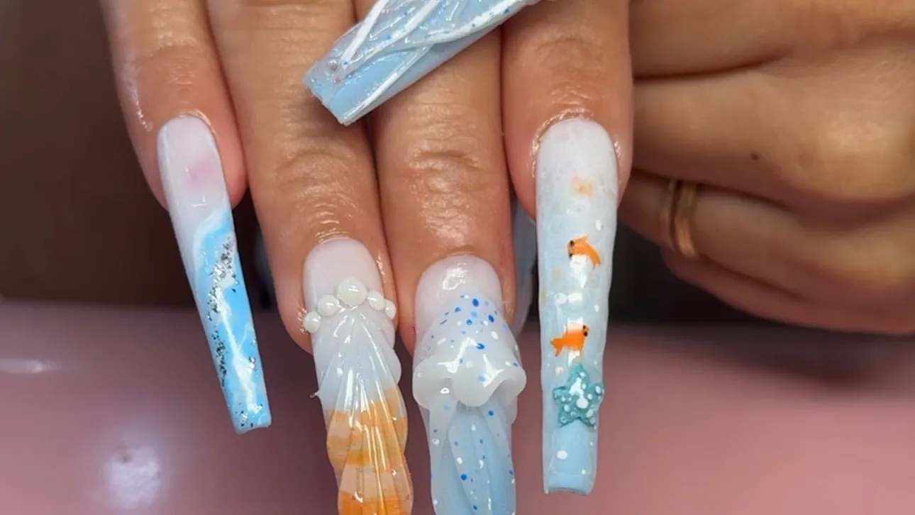AR nails spa