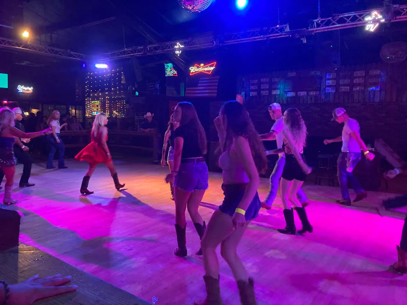 Gus' Country Rock Club